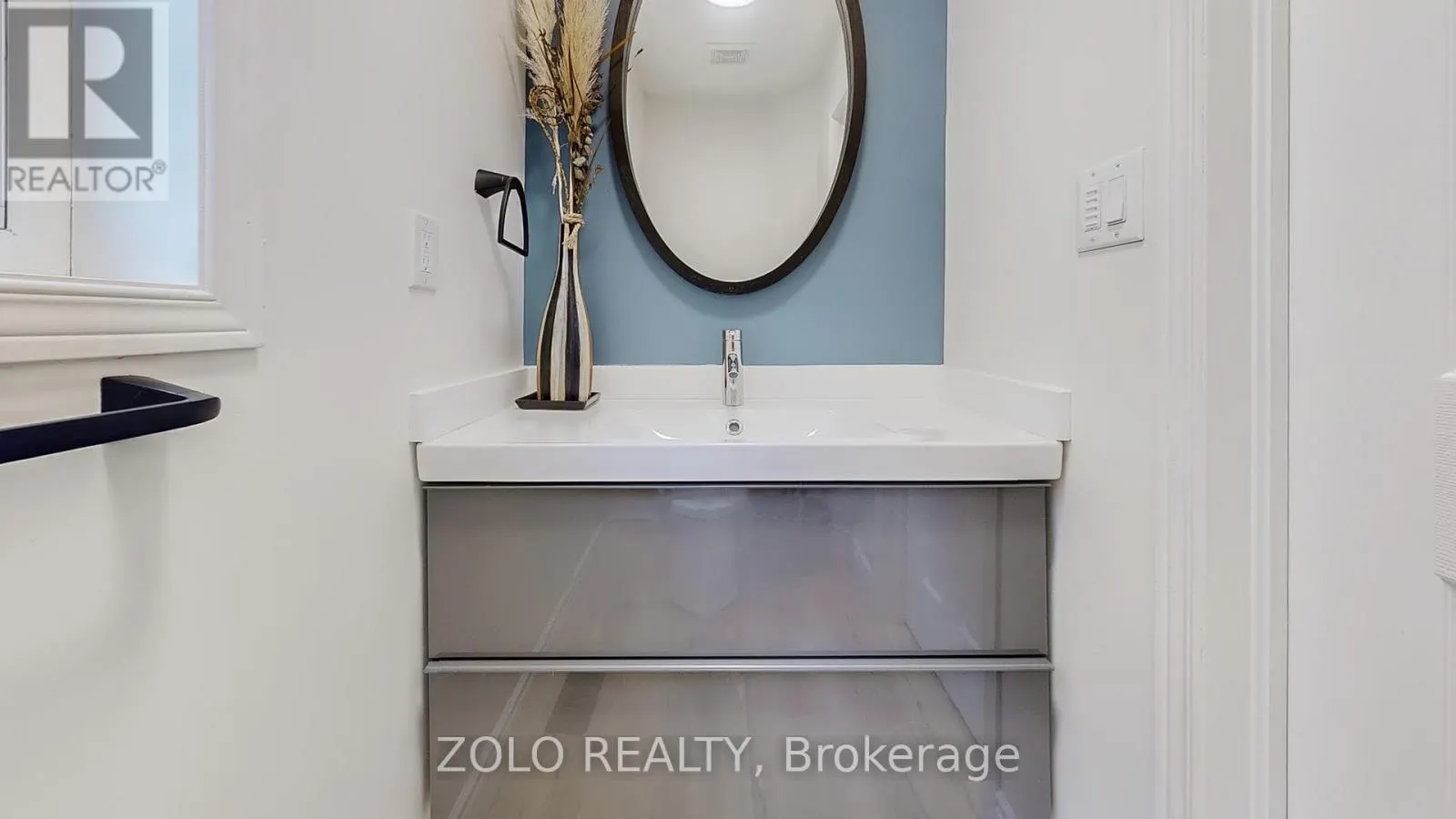 21 RIVER HEIGHTS DRIVE