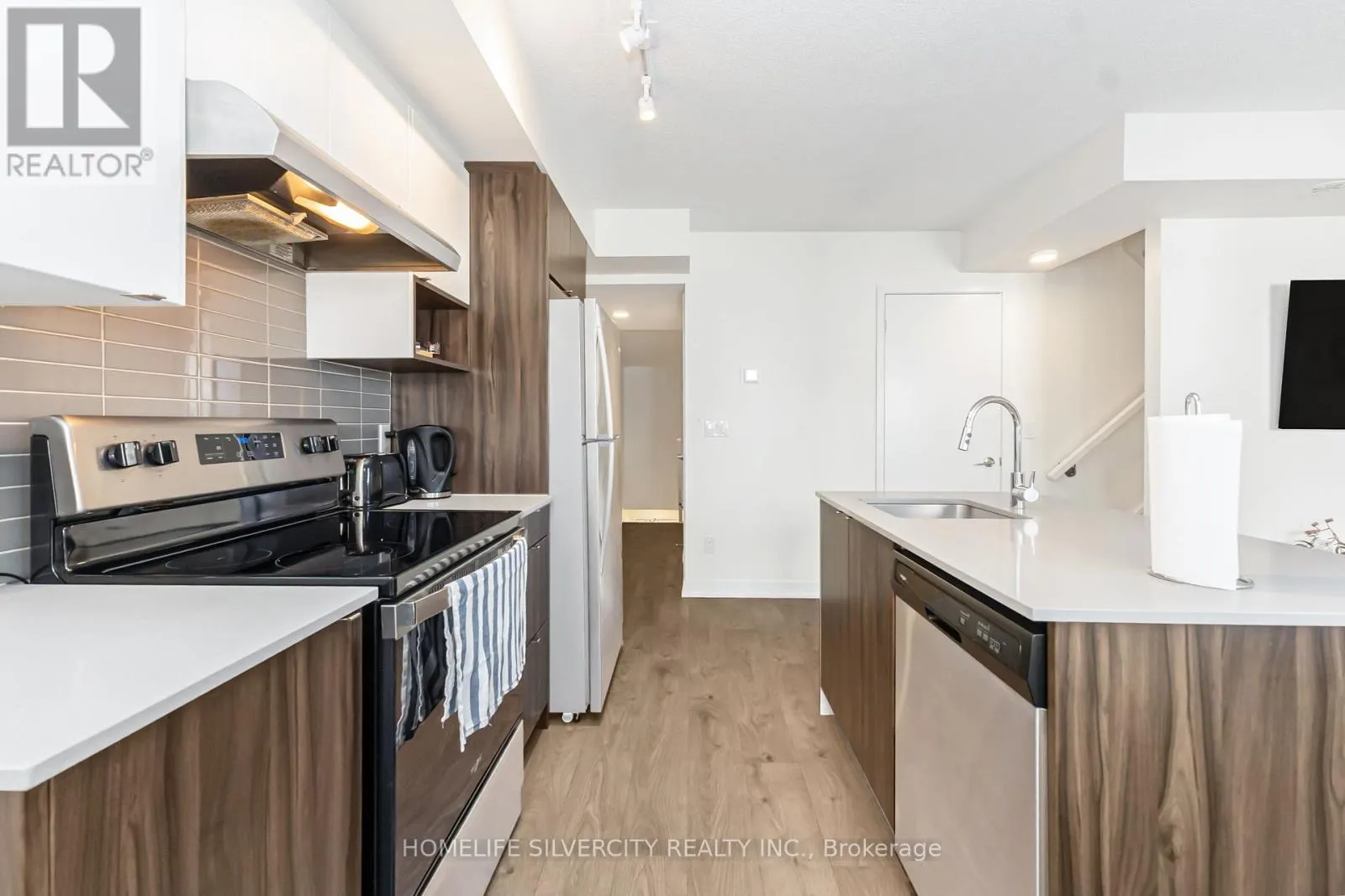 508 - 1127 COOKE BOULEVARD