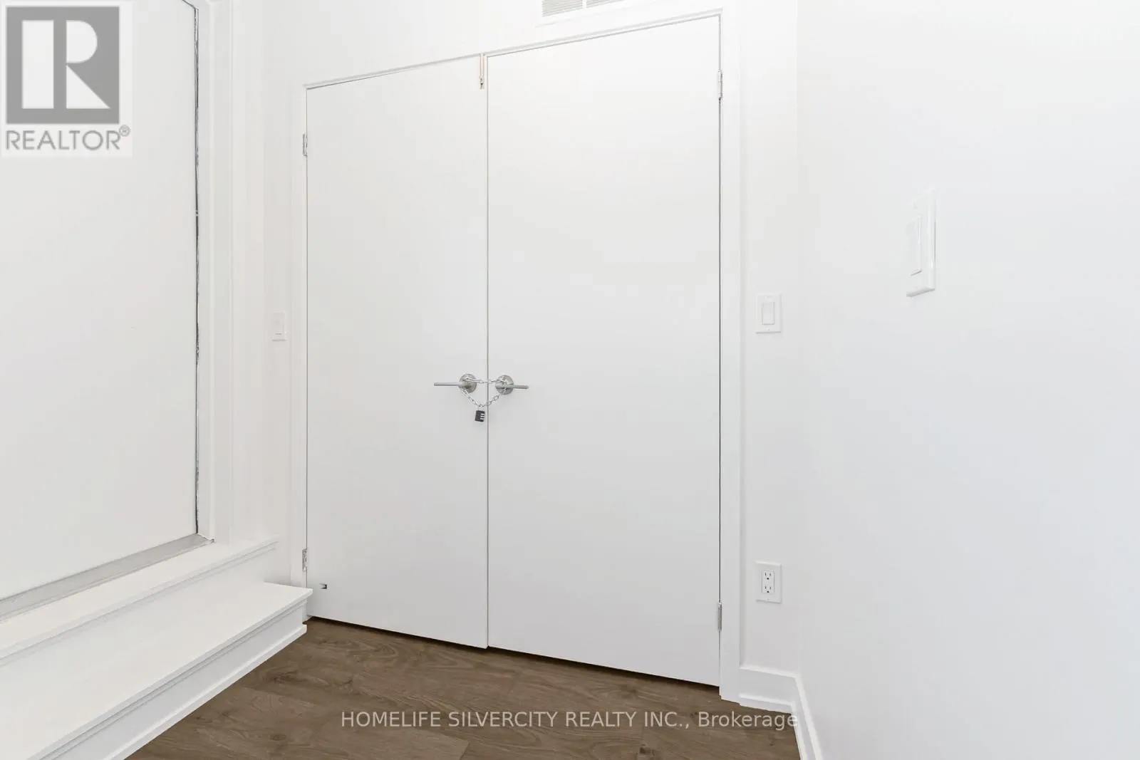 508 - 1127 COOKE BOULEVARD