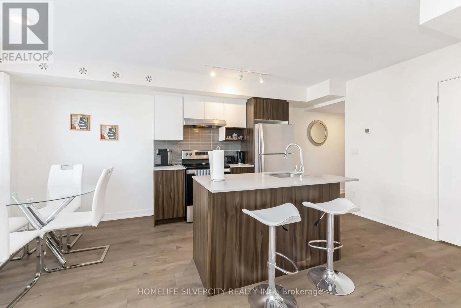 508 - 1127 COOKE BOULEVARD