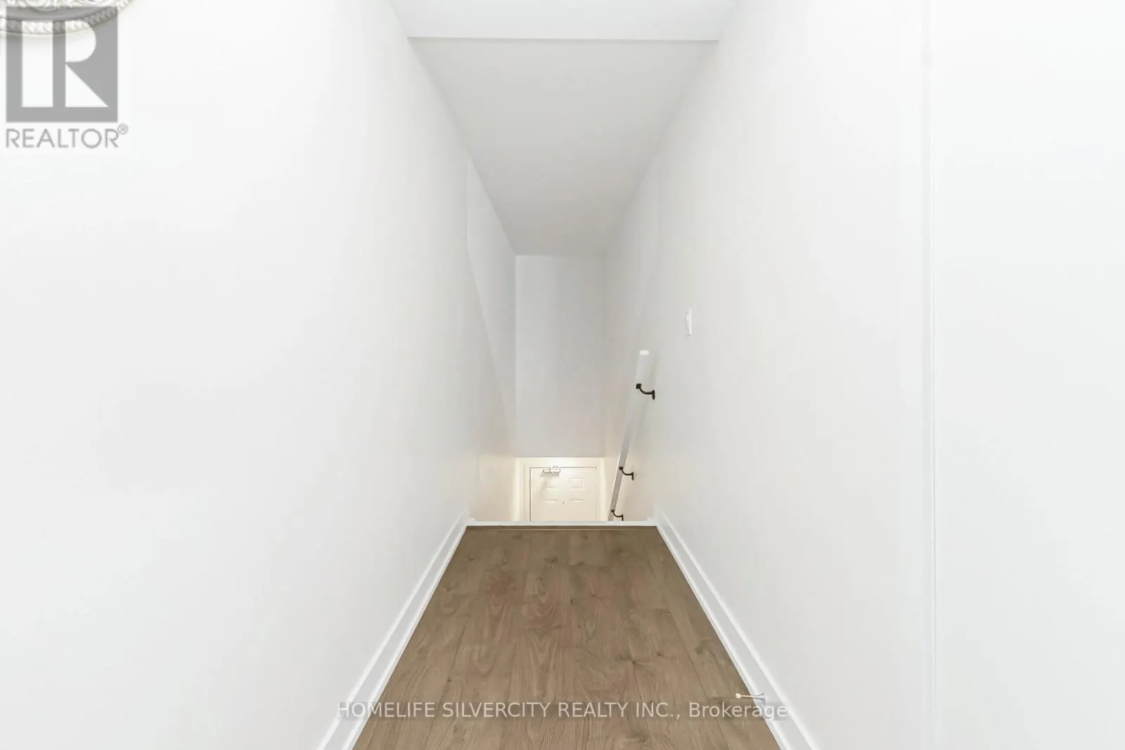 508 - 1127 COOKE BOULEVARD