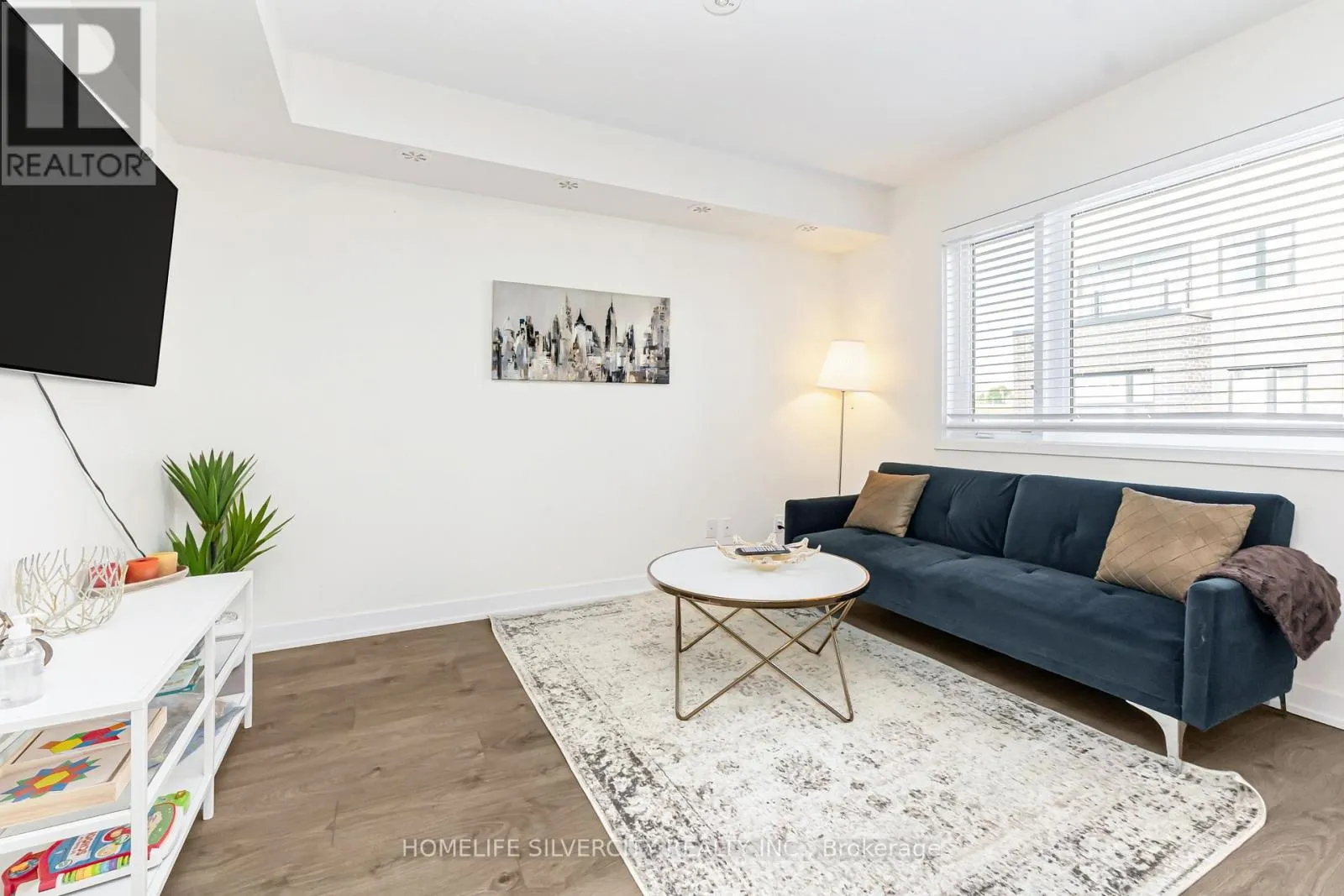 508 - 1127 COOKE BOULEVARD