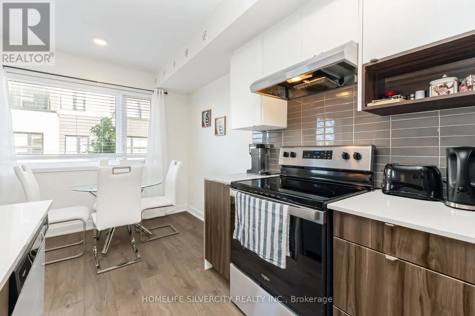 508 - 1127 COOKE BOULEVARD