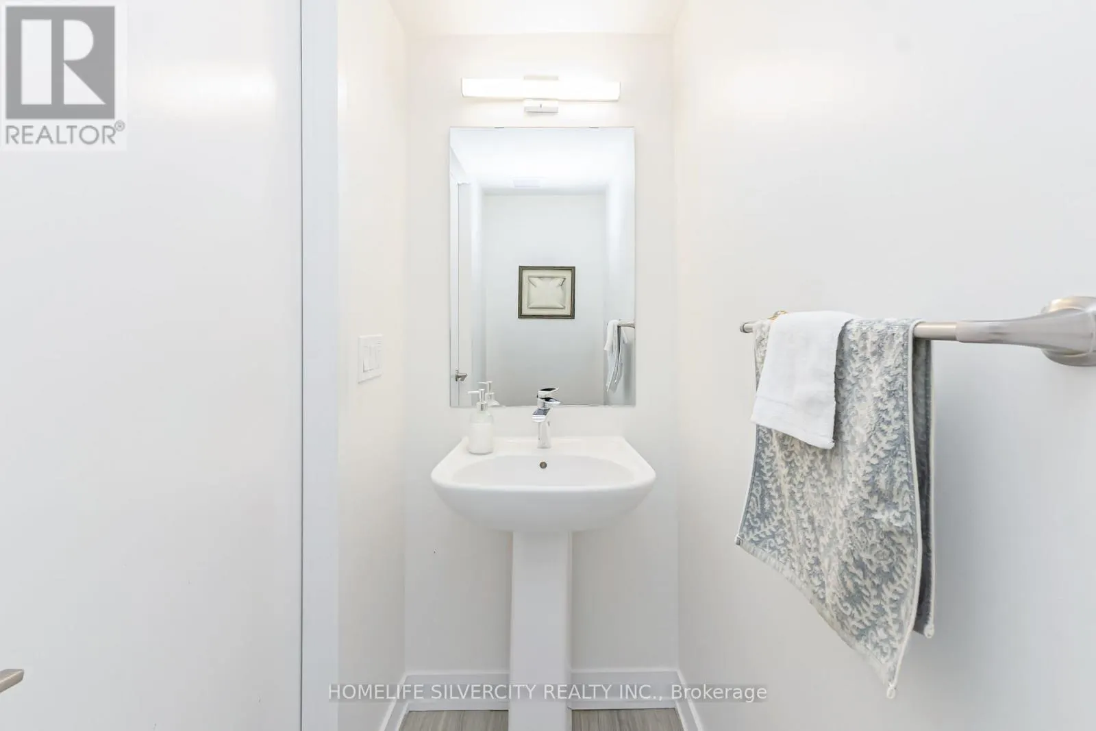 508 - 1127 COOKE BOULEVARD