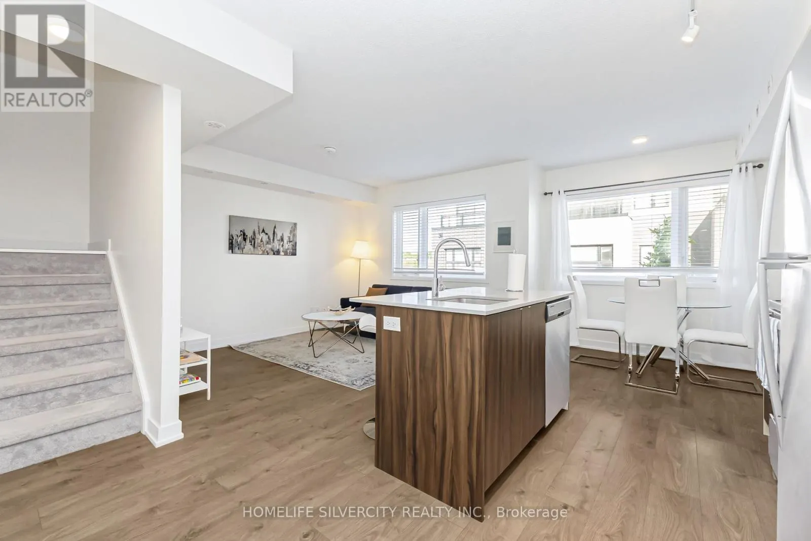 508 - 1127 COOKE BOULEVARD