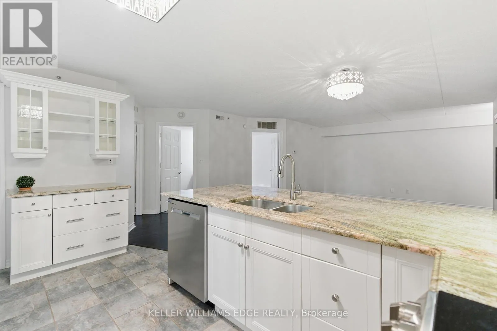 201 - 4013 KILMER DRIVE