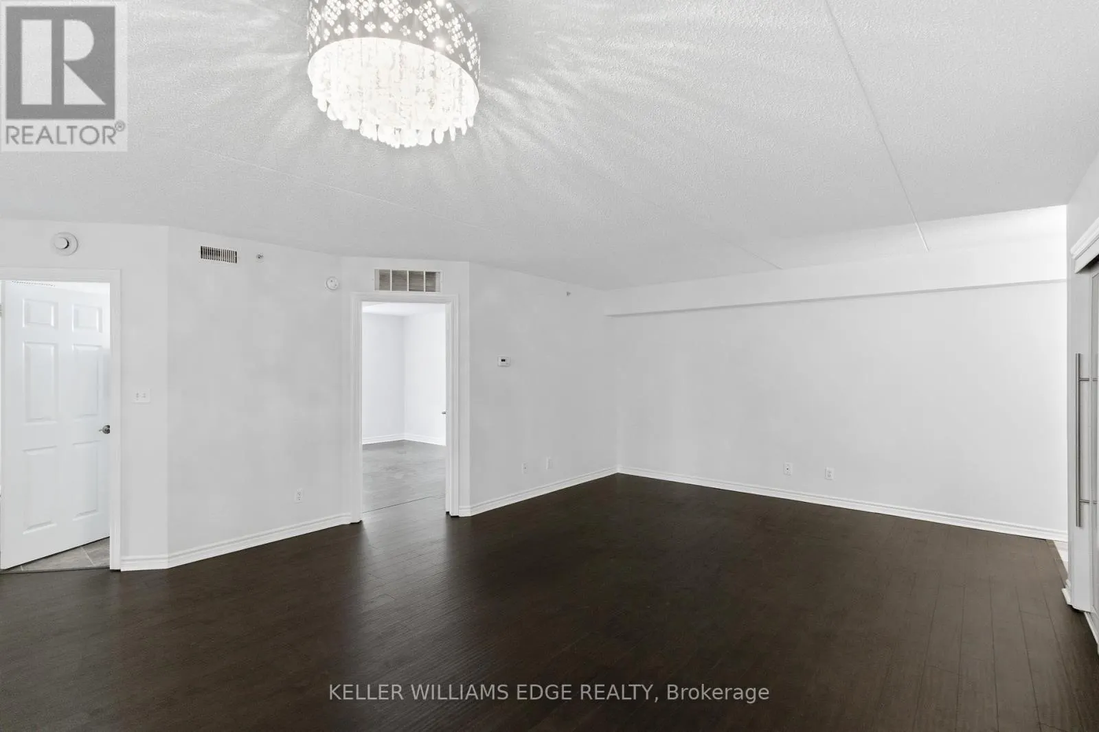 201 - 4013 KILMER DRIVE