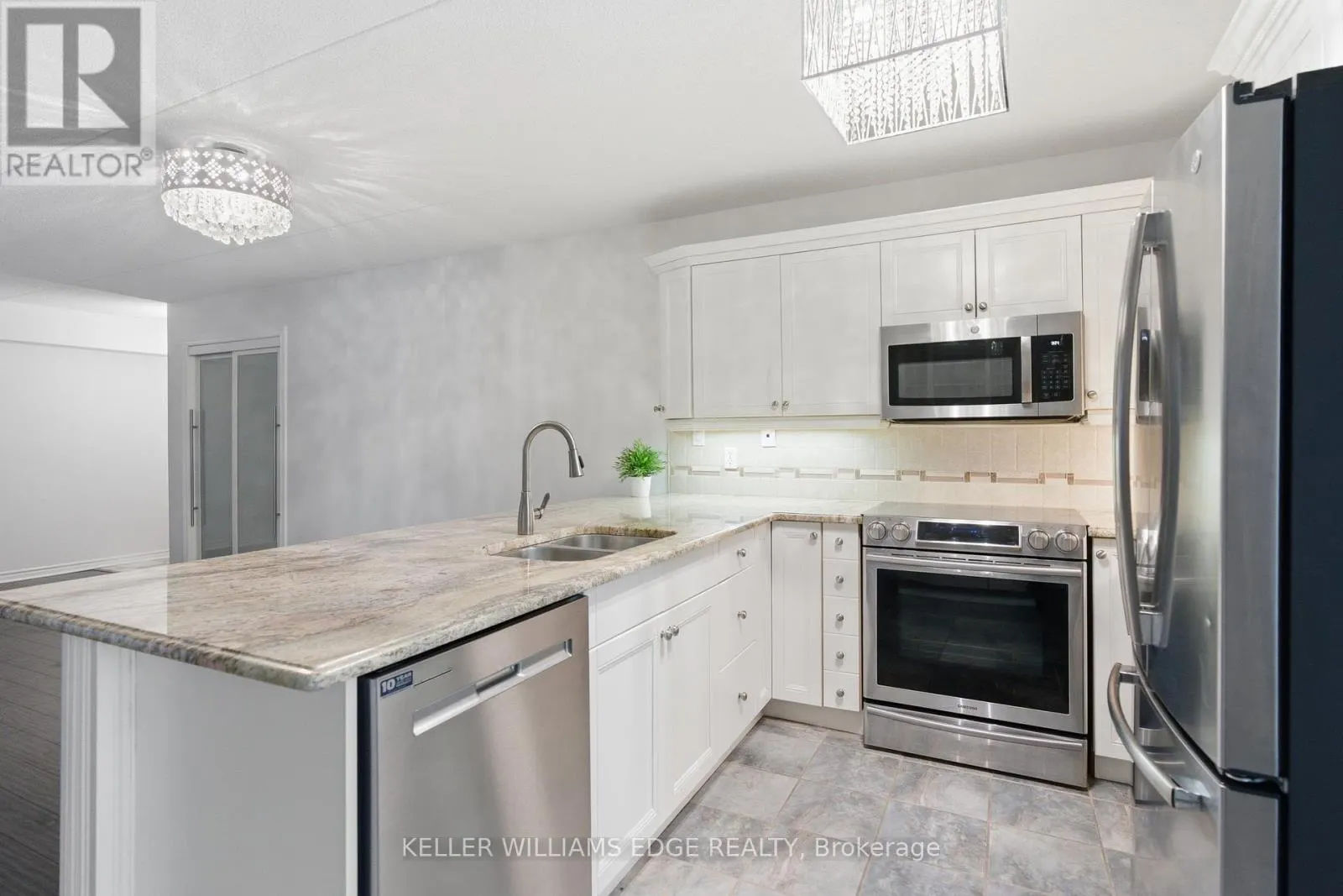 201 - 4013 KILMER DRIVE