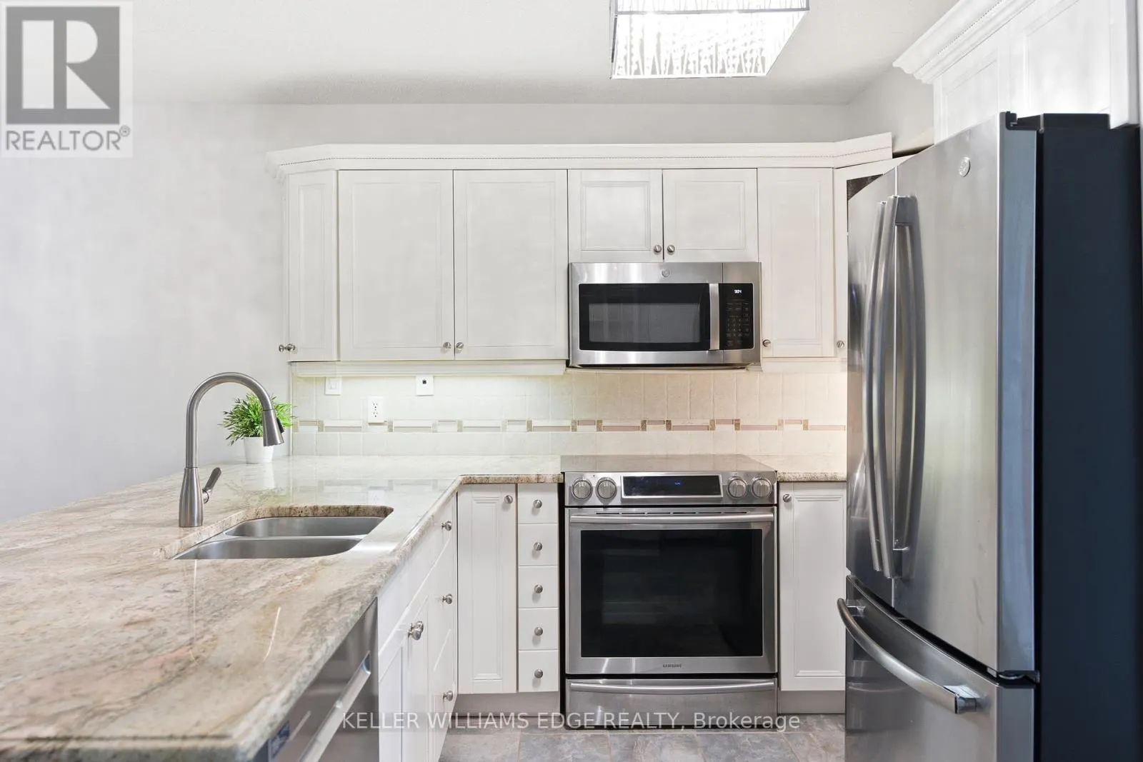 201 - 4013 KILMER DRIVE