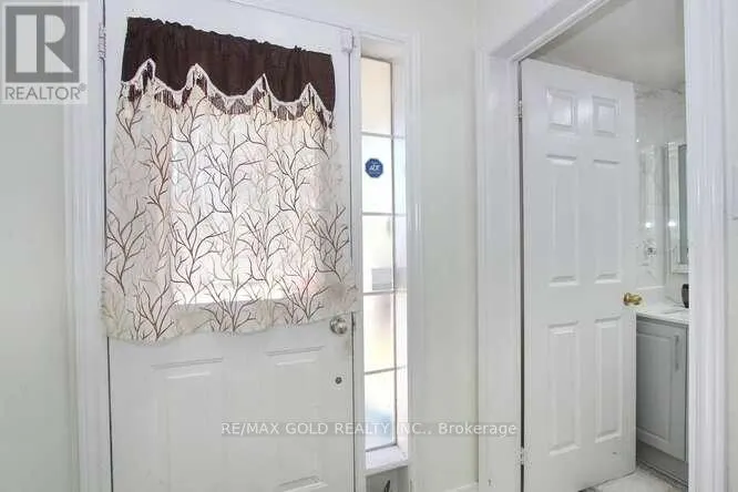 88 RIDGEMORE CRESCENT