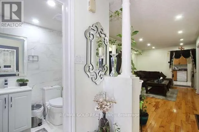 88 RIDGEMORE CRESCENT