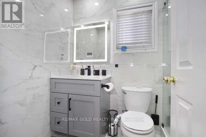 88 RIDGEMORE CRESCENT