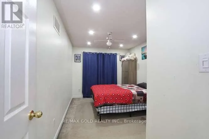 88 RIDGEMORE CRESCENT