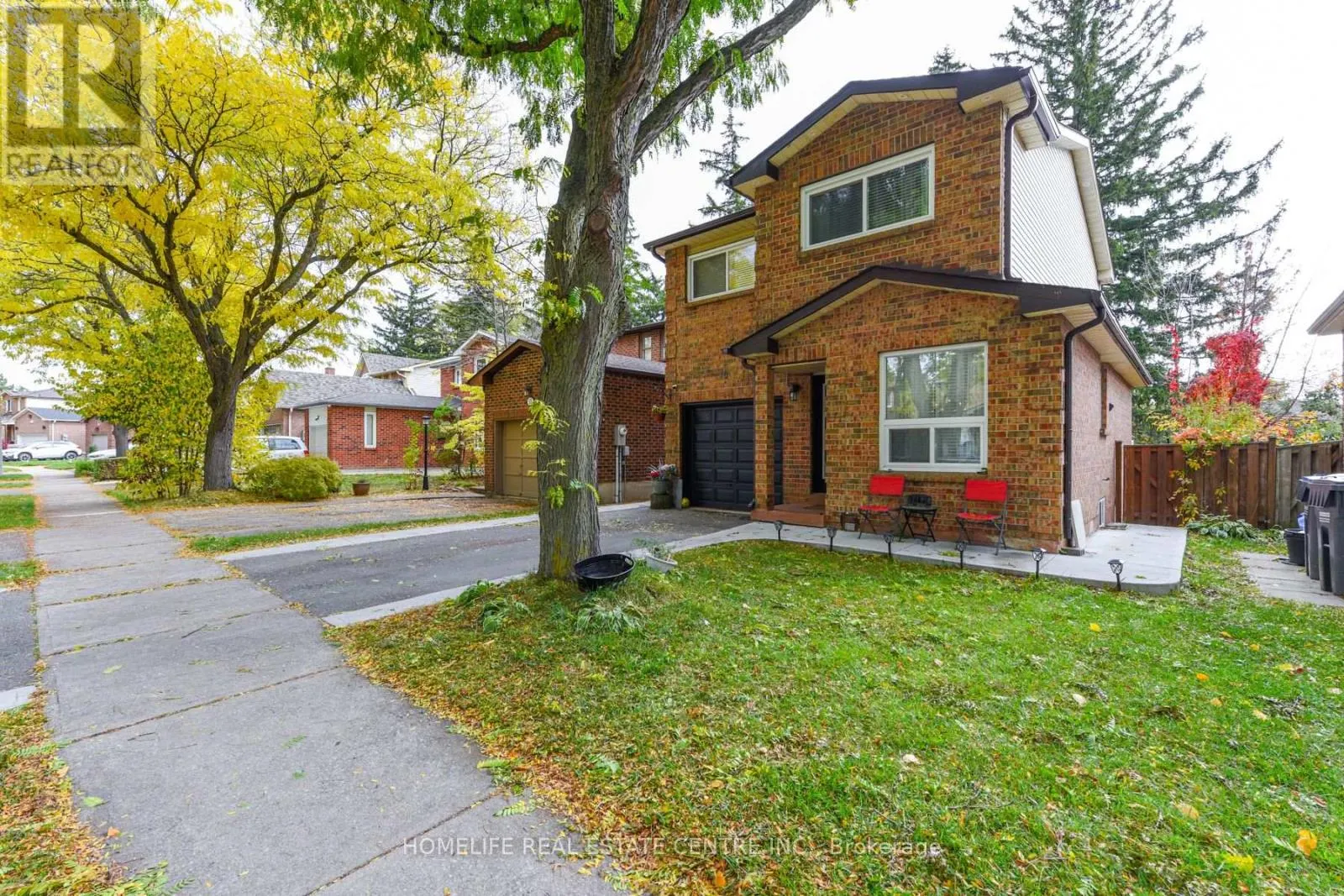 20 OLEANDER CRESCENT