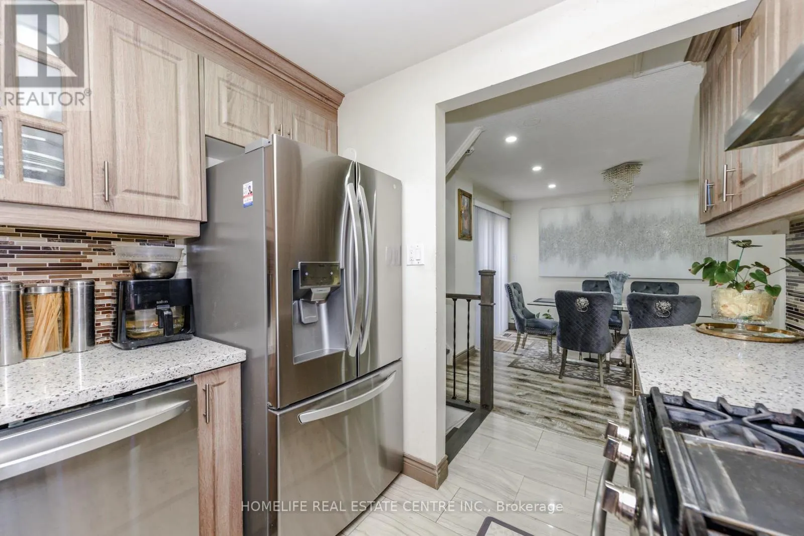 20 OLEANDER CRESCENT