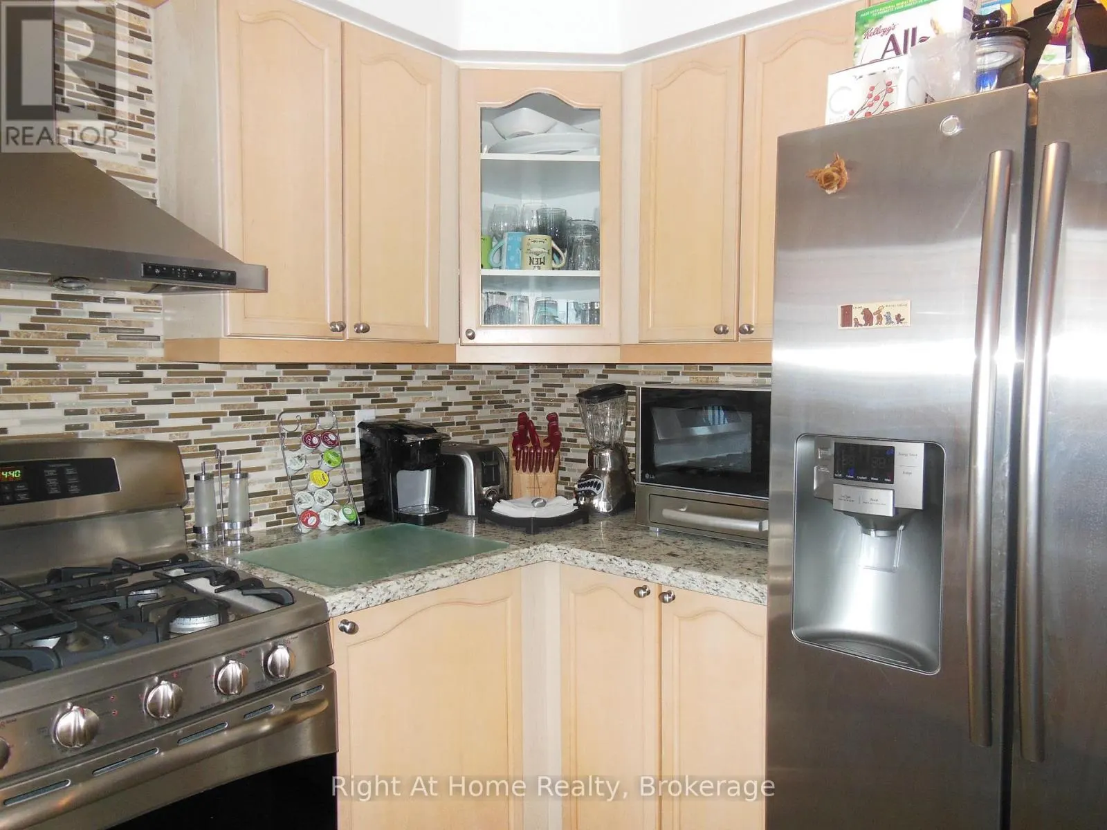 411 CEDAR HEDGE ROAD