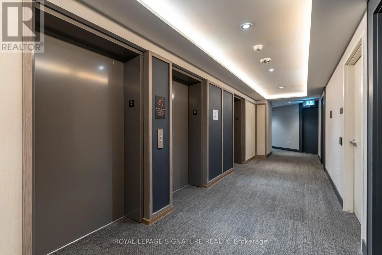 631 - 395 DUNDAS STREET W