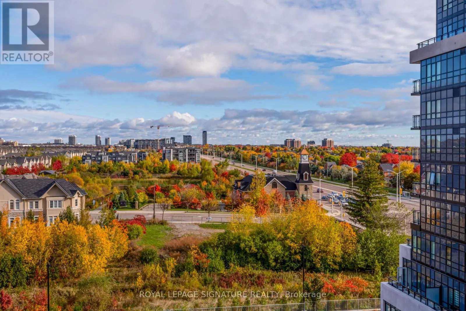 631 - 395 DUNDAS STREET W