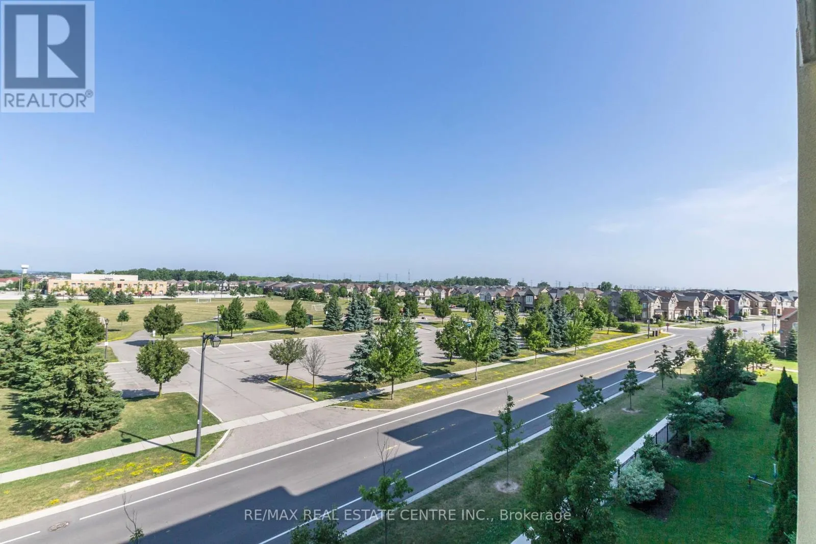 404 - 1421 COSTIGAN ROAD