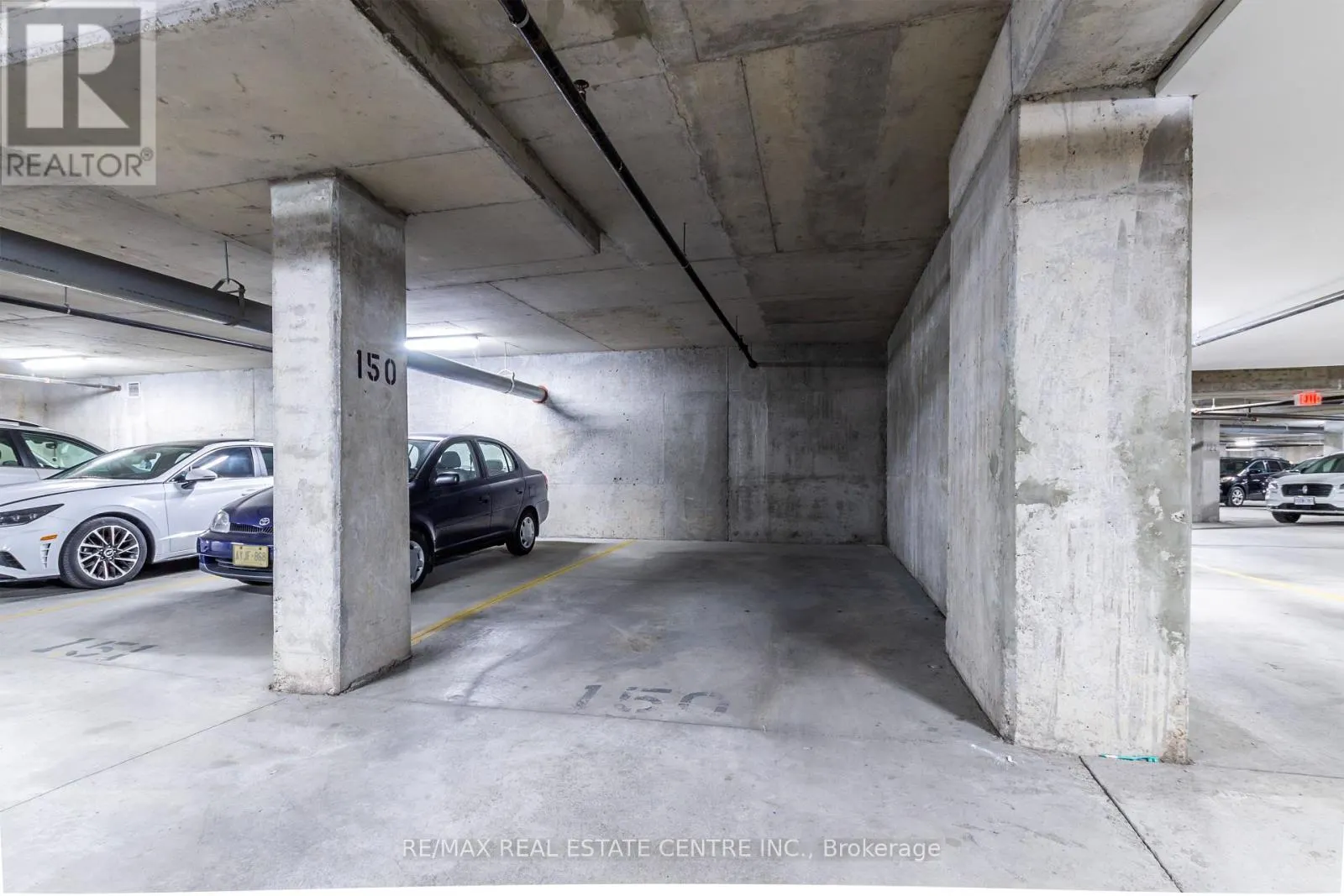 404 - 1421 COSTIGAN ROAD