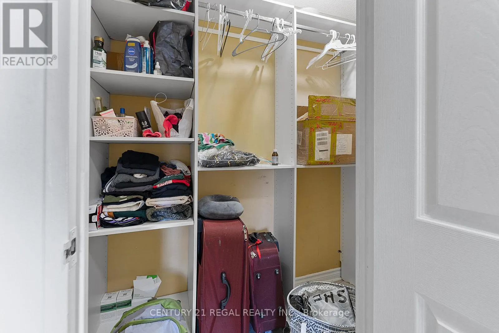 1009 - 18 KNIGHTSBRIDGE ROAD