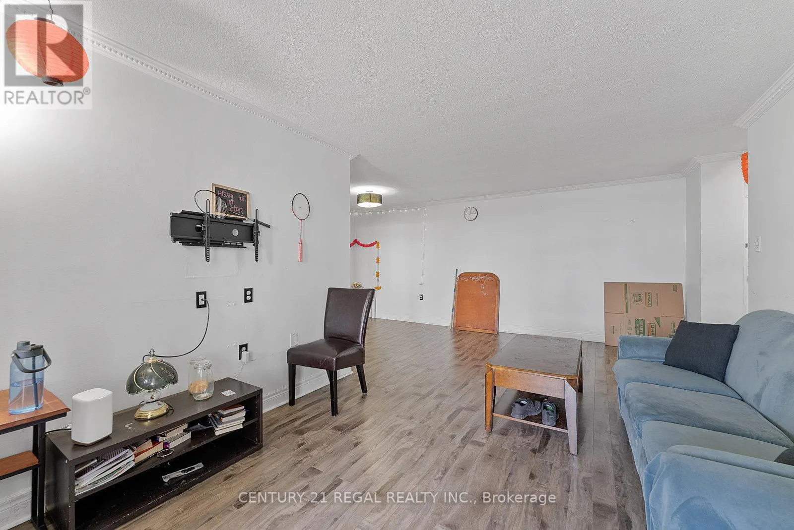 1009 - 18 KNIGHTSBRIDGE ROAD