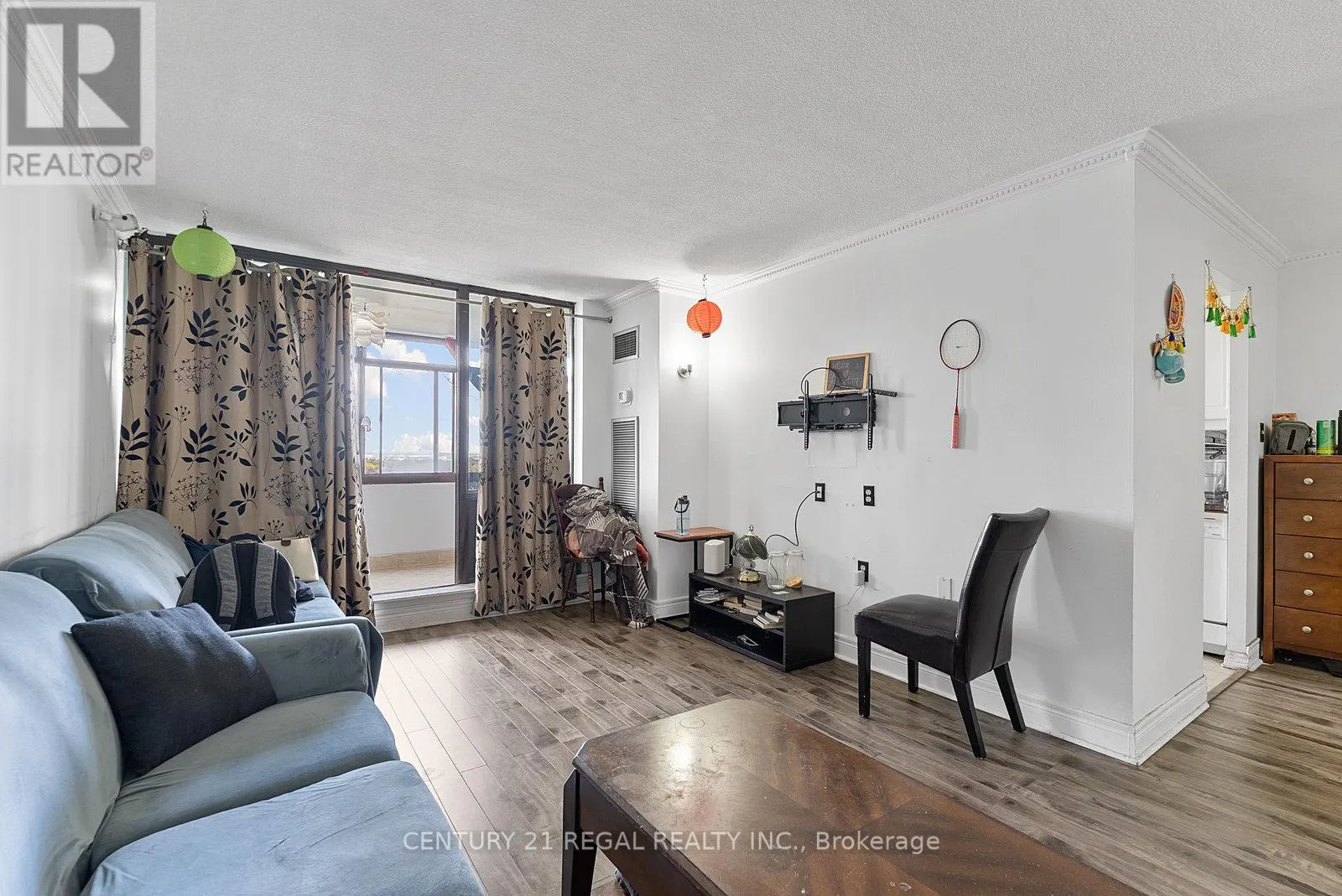 1009 - 18 KNIGHTSBRIDGE ROAD