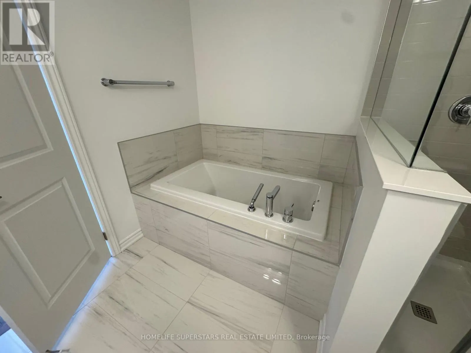 1583 SAVOLINE BOULEVARD