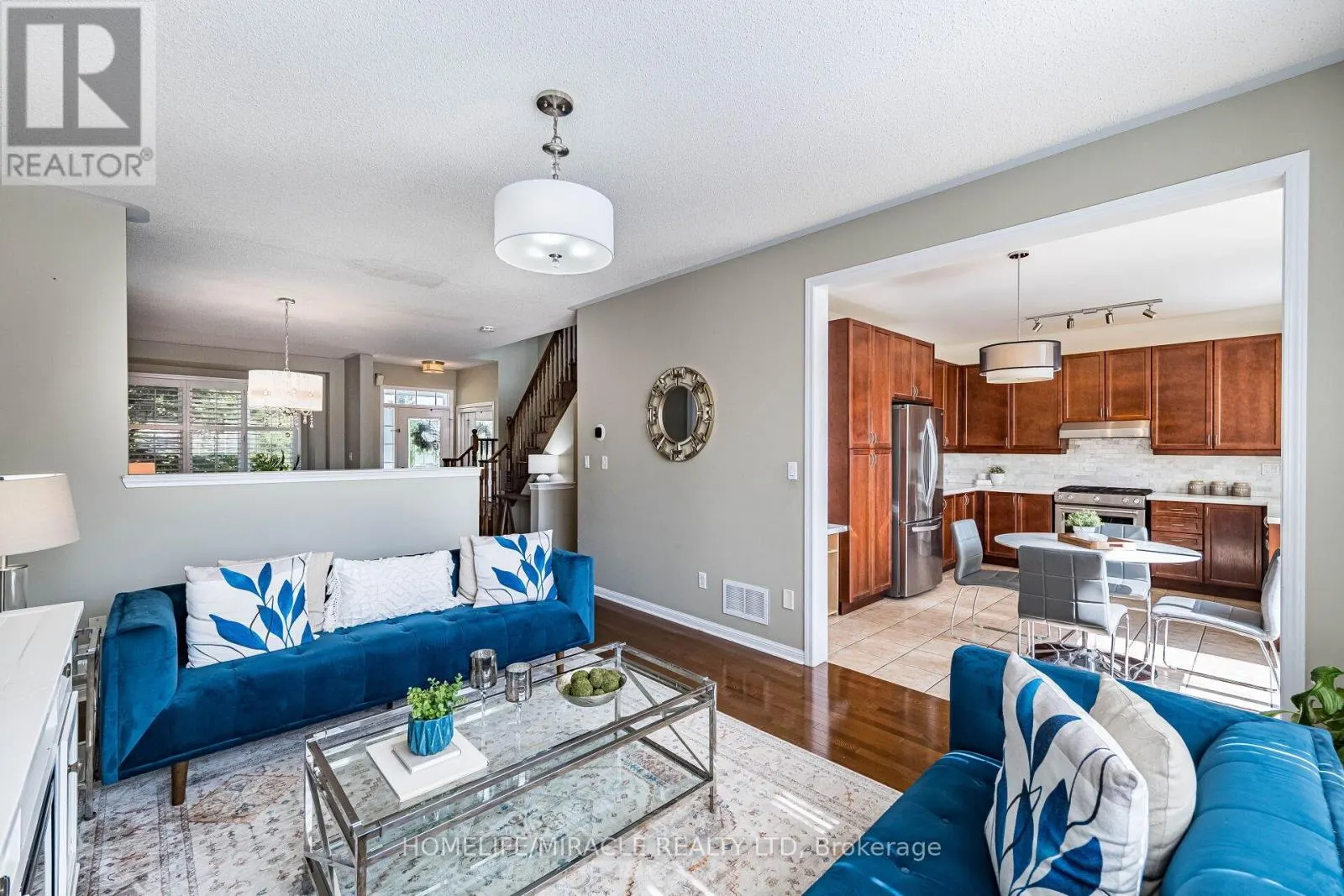 851 BENNETT BOULEVARD