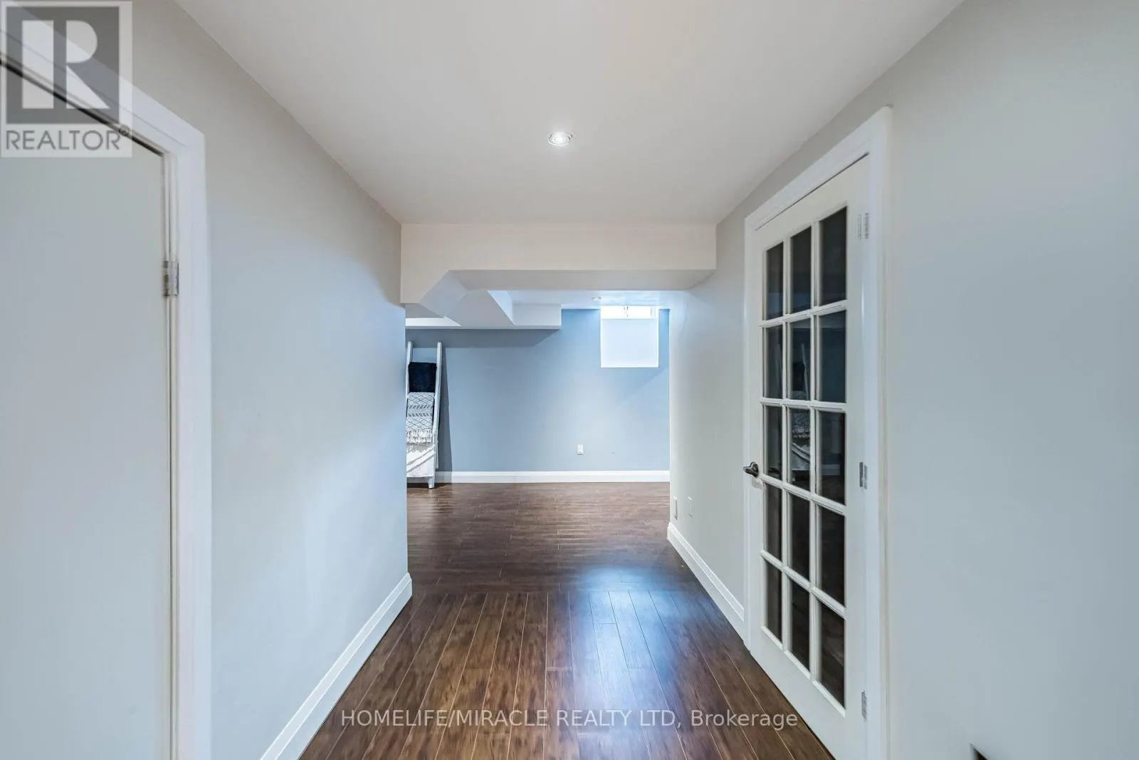 851 BENNETT BOULEVARD