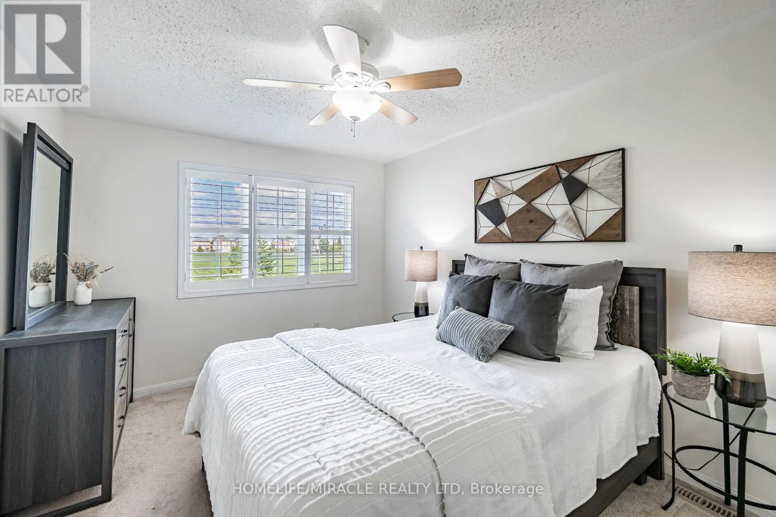 851 BENNETT BOULEVARD