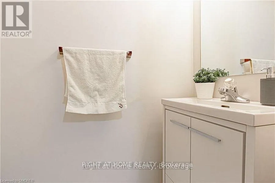 1407 MCDERMOTT WAY N