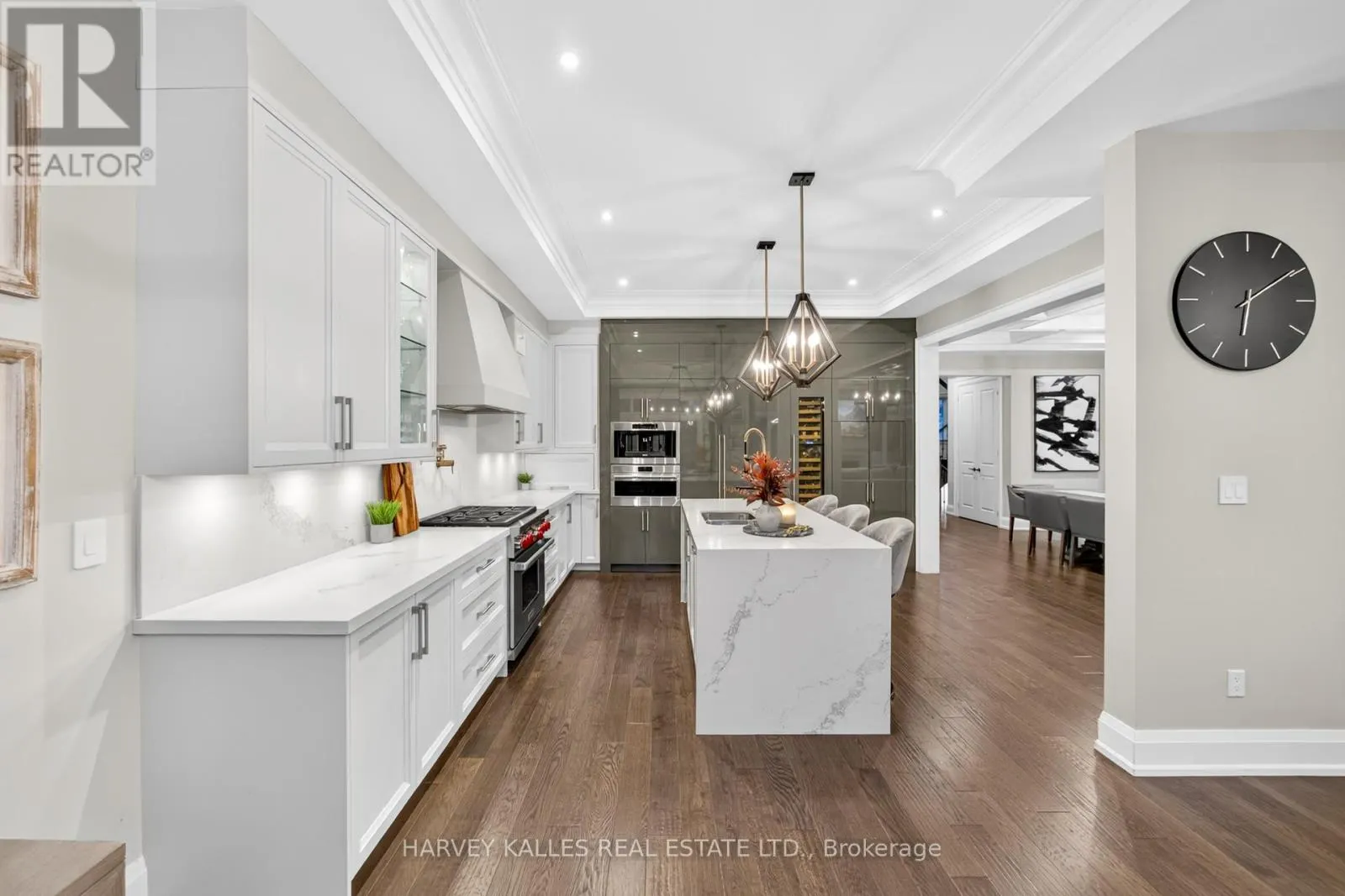 73 WEST BRANCH DRIVE W