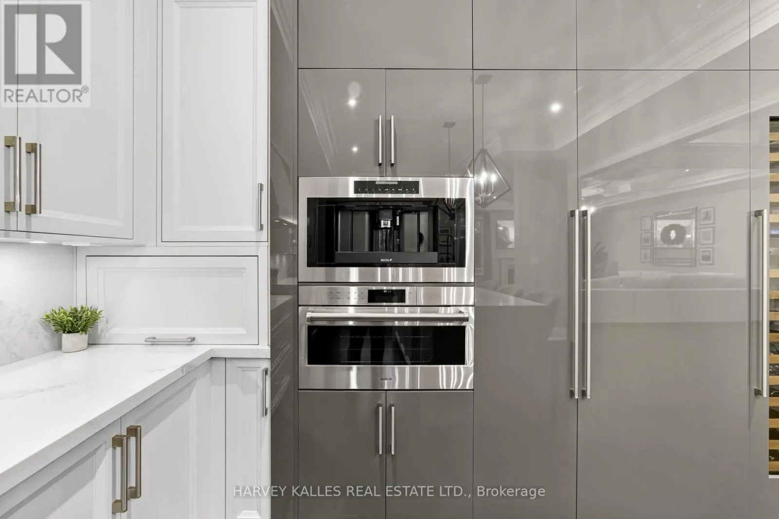 73 WEST BRANCH DRIVE W