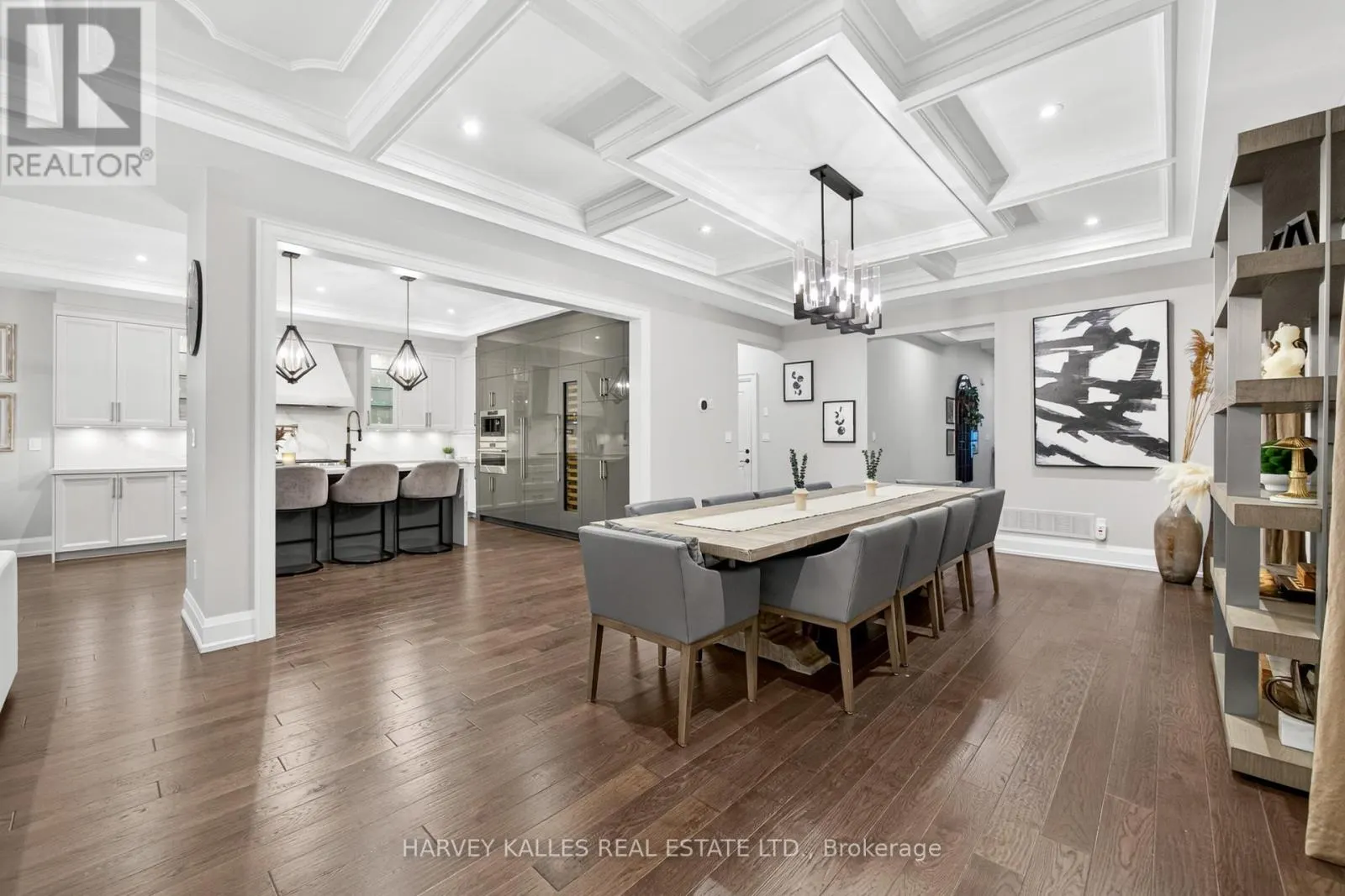 73 WEST BRANCH DRIVE W