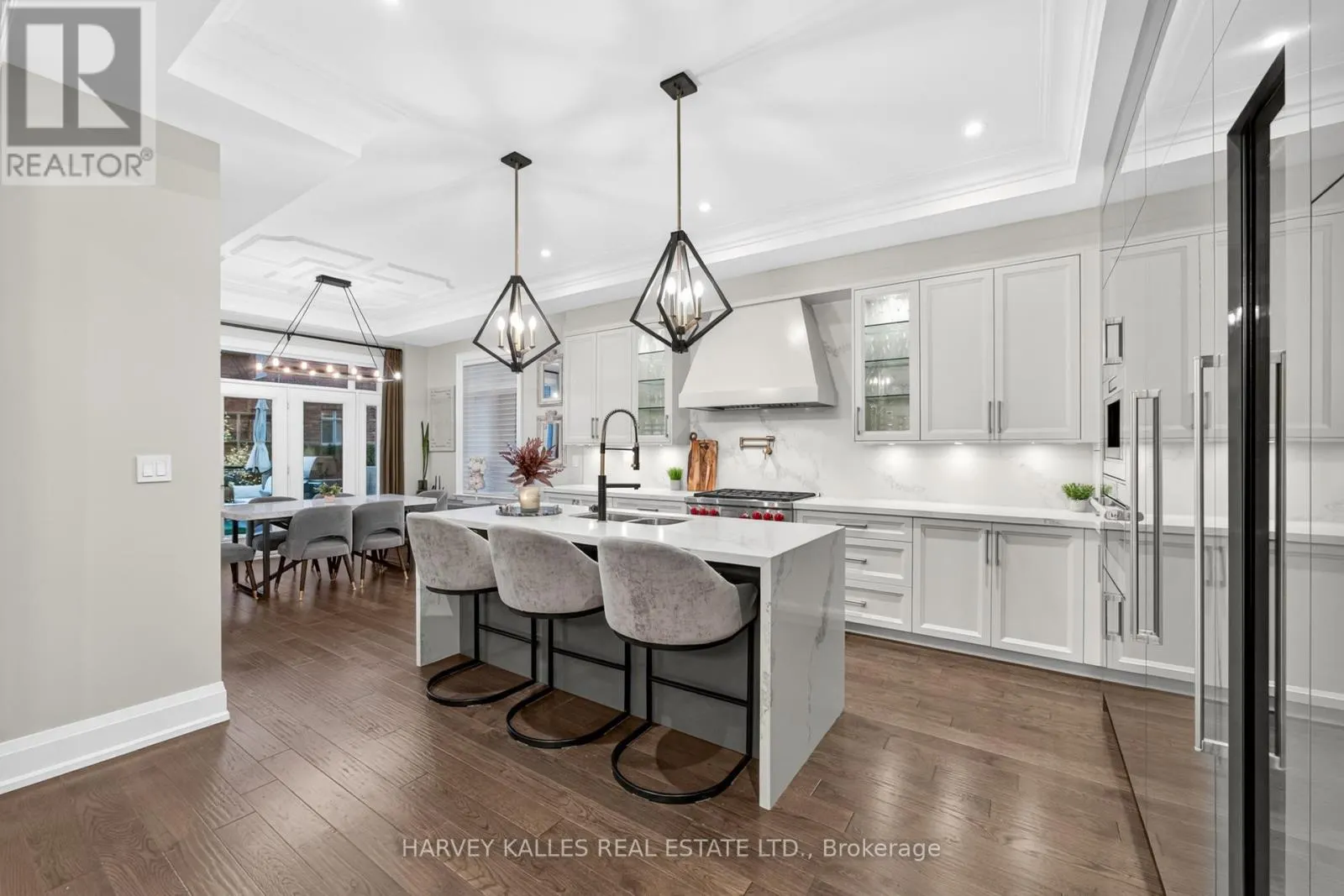 73 WEST BRANCH DRIVE W