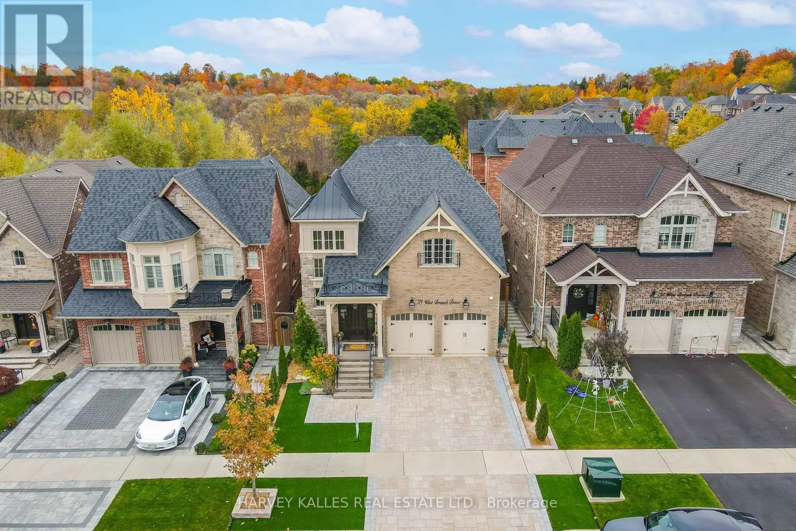 73 WEST BRANCH DRIVE W