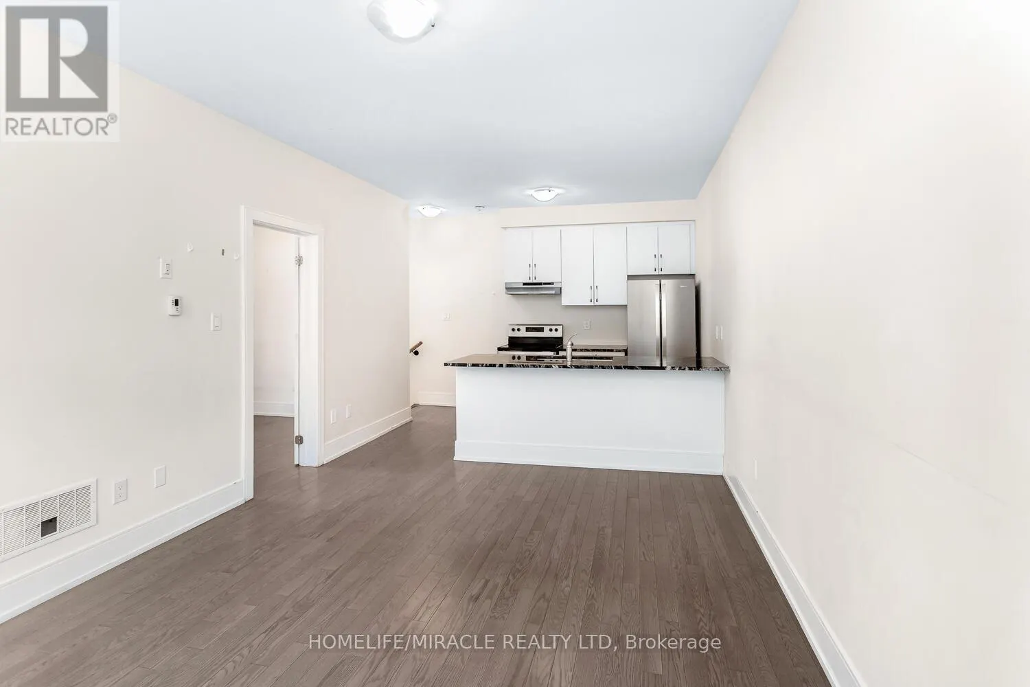 COACH - 3326 MILLICENT AVENUE