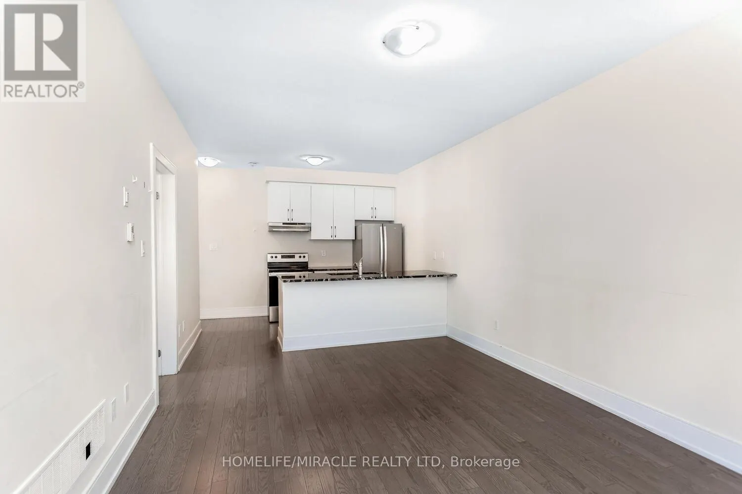 COACH - 3326 MILLICENT AVENUE