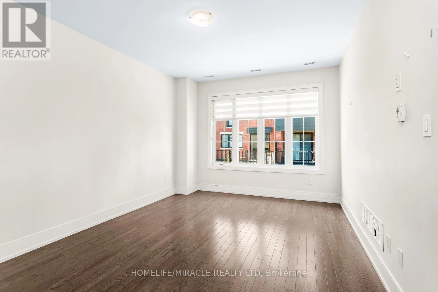 COACH - 3326 MILLICENT AVENUE