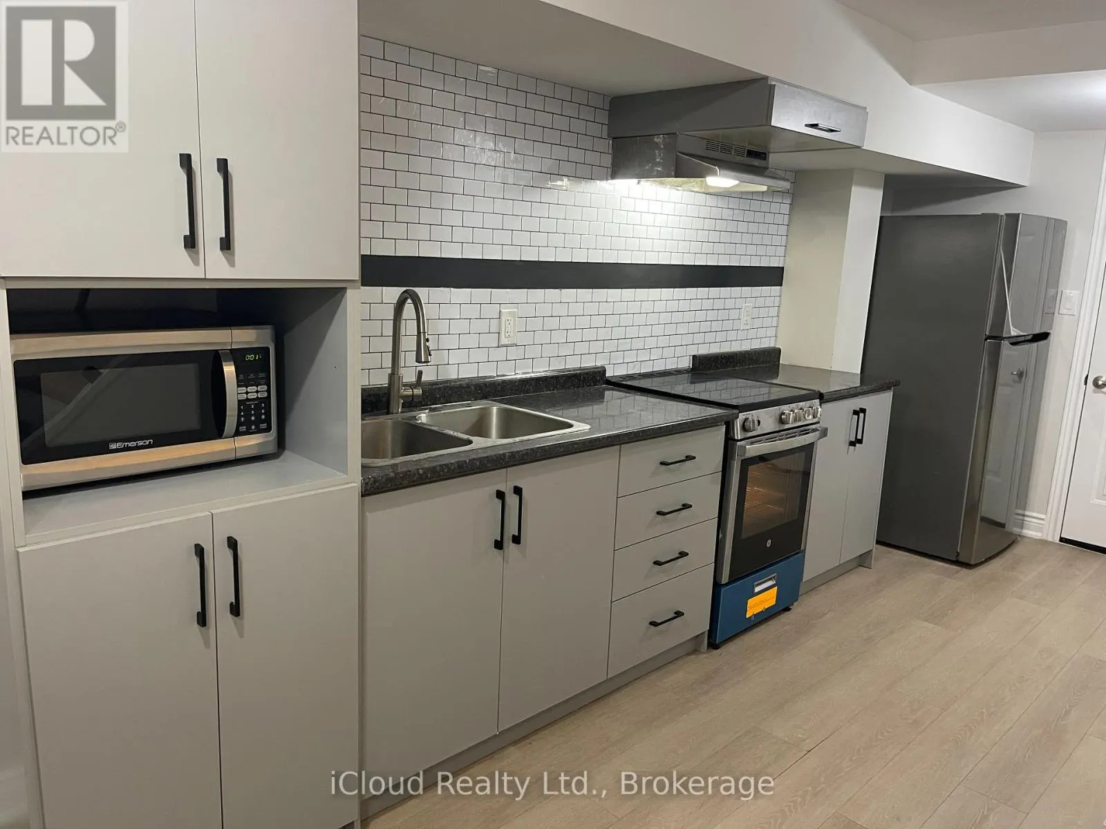 109 KAITTING TRAIL TRAIL