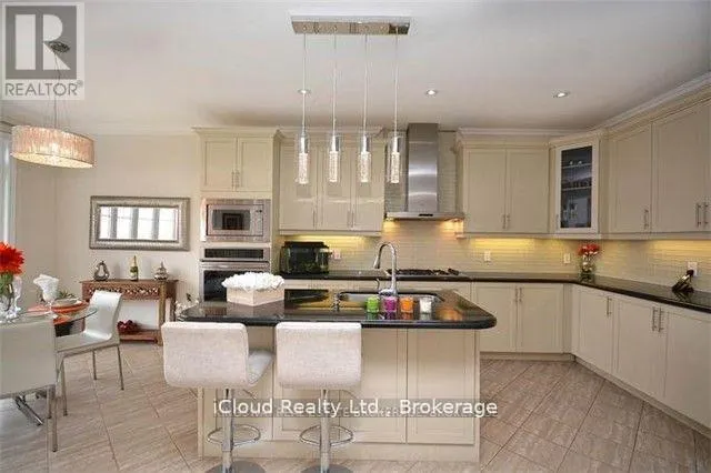 109 KAITTING TRAIL TRAIL