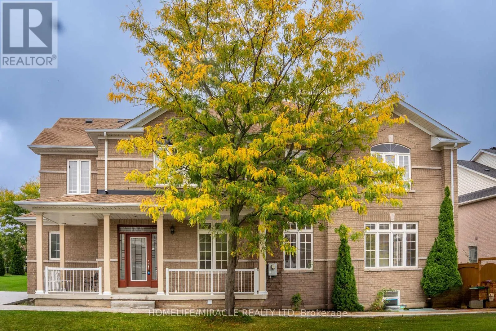 37 CALM WATERS CRESCENT