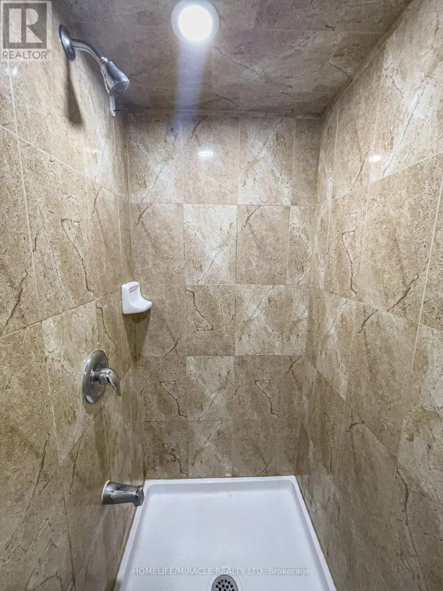 37 CALM WATERS CRESCENT