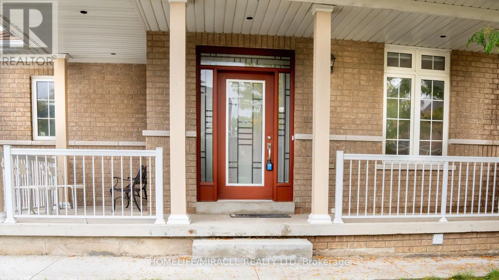 37 CALM WATERS CRESCENT