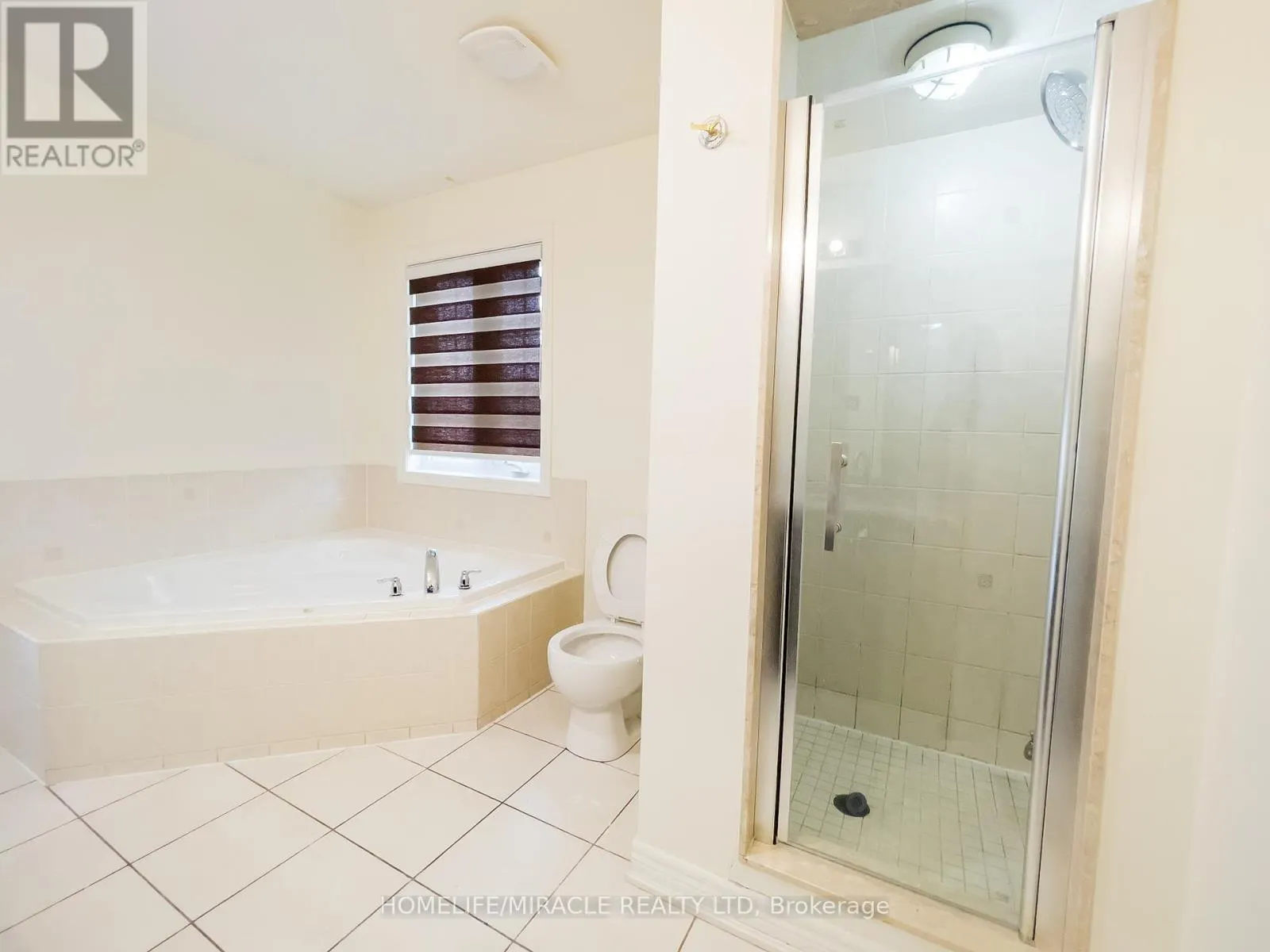 37 CALM WATERS CRESCENT