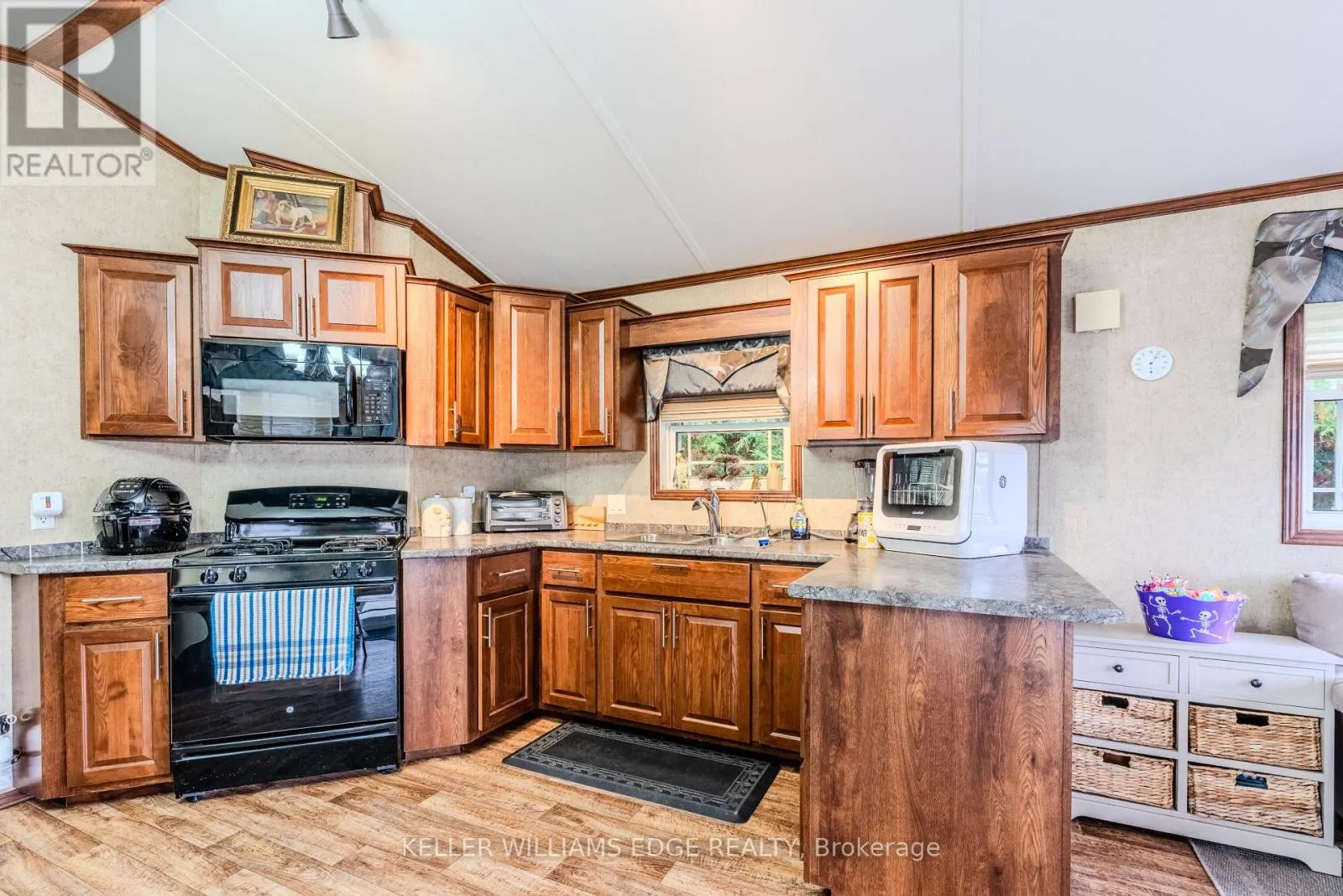 4 TAMARACK - 4449 MILBUROUGH LINE