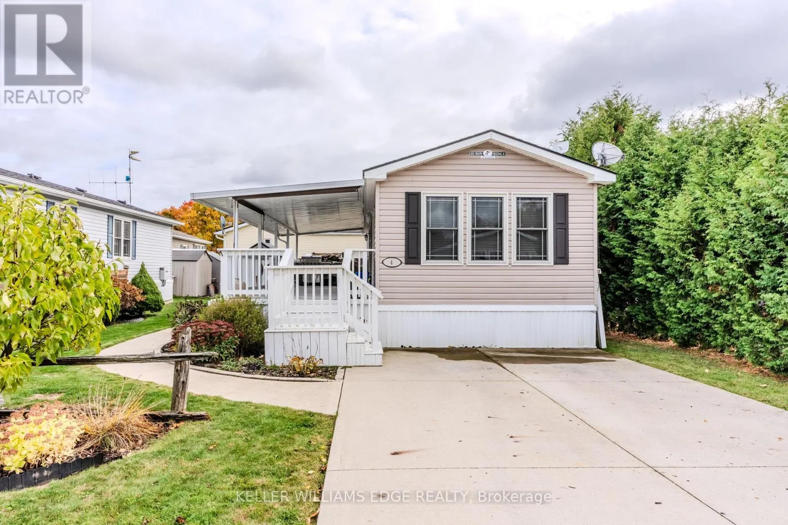 4 TAMARACK - 4449 MILBUROUGH LINE