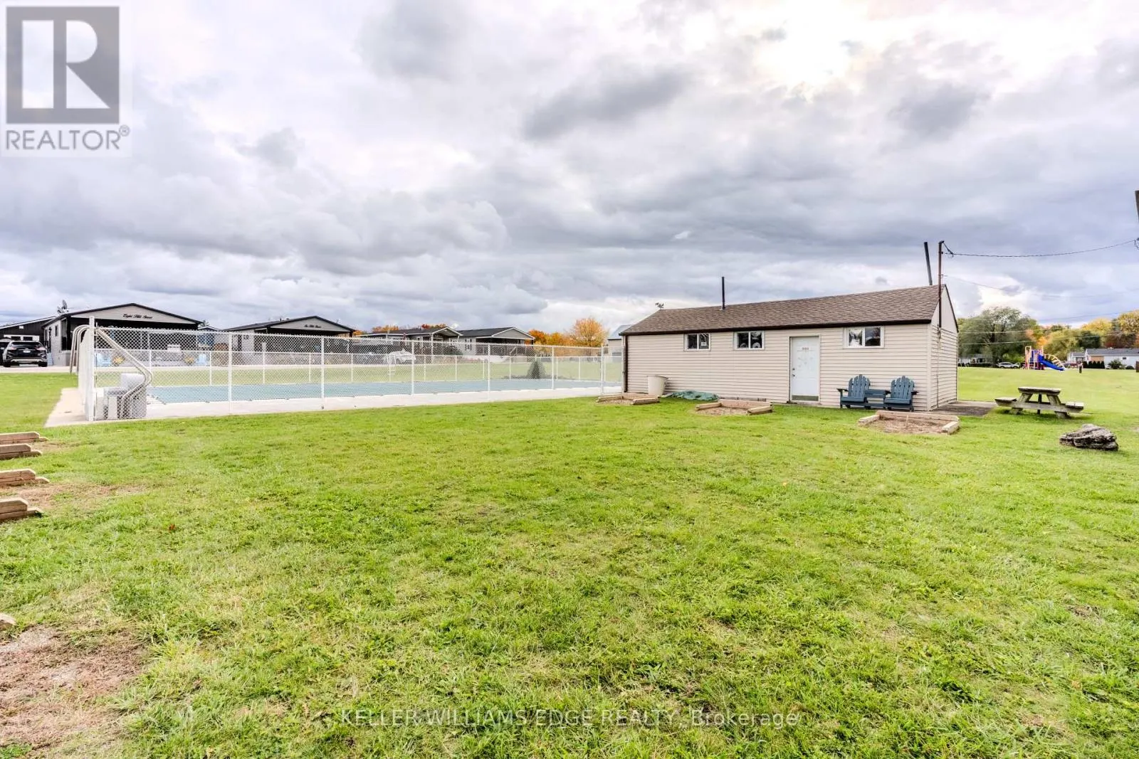 4 TAMARACK - 4449 MILBUROUGH LINE