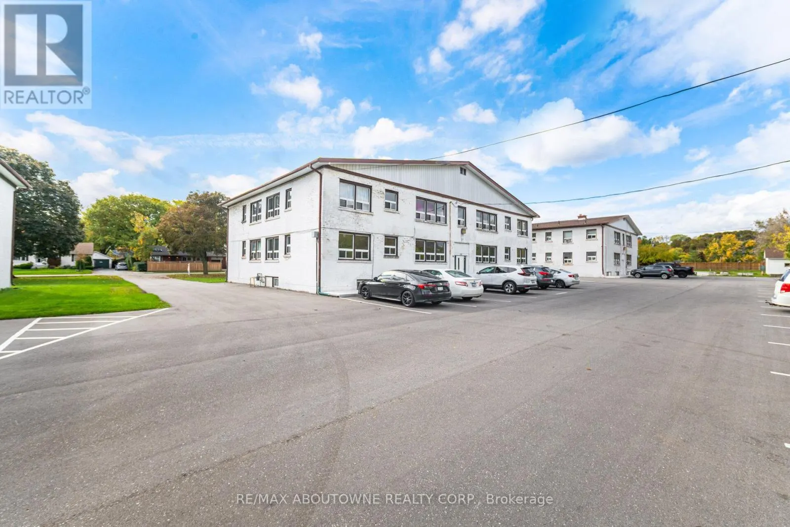 3 - 1031 CHURCHILL AVENUE E